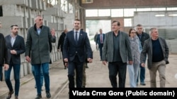 Premijer Crne Gore Milojko Spajić sa radnicima nikšićke Željezare, 9. april 2025. godine