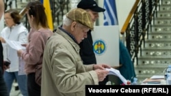 Pe buletinul de vot pentru alegerile prezidențiale din 20 octombrie ar putea fi 12 candidați.