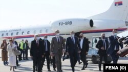 На сараевскиот аеродром Бутмир, Претседателот на Србија беше пречекан од Претседателот на Претседателството на БиХ, Милорад Додик, и бошњачкиот член на Претседателството Шефик Џаферовиќ