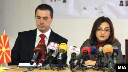 Директорот на Бирото за јавна безбедност Љупчо Тодоровски и министерката за внатрешни работи Гордана Јанкулоска.