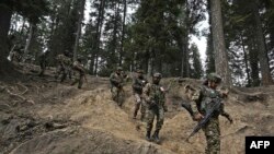 Индијски војници по нападот во Пхалгам, Кашмир