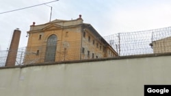 Az Igazságügyi Megfigyelő és Elmegyógyító Intézet a Budapesti Fegyház és Börtön területén belül helyezkedik el a Kozma utcában, három épületből áll, a befogadóképessége 311 fő