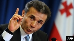 Открывая форум, экс-премьер отметил высокую степень демократических преобразований, достигнутых Грузией за прошедший четырехлетний период