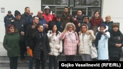 Pripadnici grupe Pravda za Davida ispred suda, 7. februara