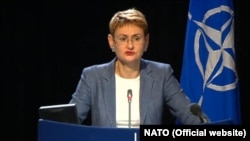 Oana Lungescu, purtătoarea de cuvînt a NATO