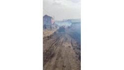 Пожарная машина не может проехать из-за отсутствия дорог, Красноярский край.mp4