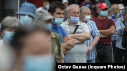 Bucureștii vor fi obligați să poarte din nou masca în toate spațiile publice