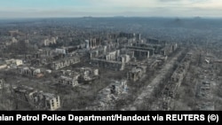 რუსეთის იერიშების შედეგად განადგურებული დონეცკის ოლქის ქალაქი ტორეცკი