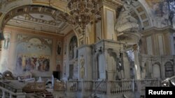 катедралата „Преображение“ оштетена за време на руски ракетен напад, среде рускиот напад врз Украина, во Одеса, Украина, 23 јули 2023 година.