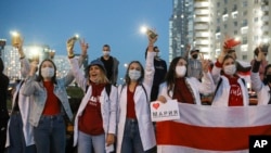 Cadrele medicale din Belarus manifestând în sprijinul Mariei Kalesnikava, Minsk, 9 septembrie 2020