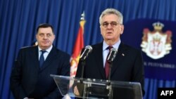 Senka na zvaničan stav Srbije: Milorad Dodik i Tomislav Nikolić