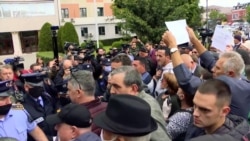 Protest i pozivi na prevremene izbore u danu biranja nove Vlade Kosova