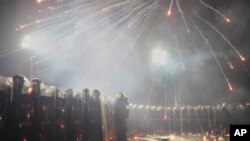 Policajci tokom protesta u Istanbulu nakon hapšenja gradonačelnika Ekrema Imamoglua. 23. mart 2025.