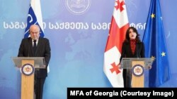 ფერიდუნ სინირლიოღლუ მაკა ბოჭორიშვილს ვიზიტის პირველ დღეს, 22 აპრილს, შეხვდა.