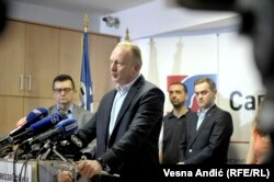 Ukoliko ne budu pušteni u naredna 24 sata biće organizovani mirni protesti i dežurstva ispred Predsedništva Srbije: Dragan Đilas