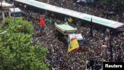 Sahrana iranskog predsjednika i ostalih visokih zvaničnika, koji su poginuli u helikopterskoj nesreći, u Teheranu 22. maja 2024. 