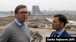 Predsednik Srbije Aleksandar Vučić i ministar finansija Siniša Mali na gradilištu Beograda na vodi 