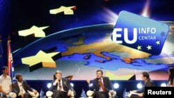 Челниците на ЕУ на панел дискусија во Белград.