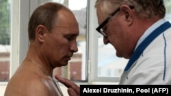 Президент Путин заявлял, что пока не может использовать российскую вакцину. Ограничение снято