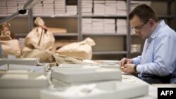 La fostul sediu al Stasi sînt refăcute documentele distruse după căderea Zidului Berlinului