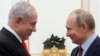 Președintele rus Vladimir Putin (dreapta) și premierul israelian Benjamin Netanyahu la Moscova, ianuarie 2020.