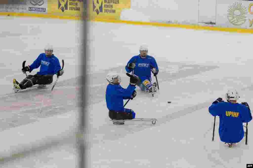 Az ilyen közös edzések, a szervezők szándéka szerint, segítenek a sportág körüli közösségépítésben, és együttal a veteránok rehabilitációját is gyorsíthatják