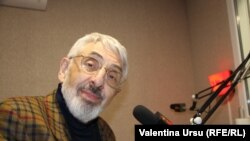 Vladimir Socor în studioul Europei Libere de la Chișinău