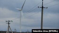 Ministerul Energiei spune că anul acesta, capacitatea de producție a energiei verzi în R. Moldova a crescut cu 55% comparativ cu anul precedent. Capacitatea instalațiilor eoliene a crescut de la 126 MW în 2023 la 154 MW în 2024, ceea ce reprezintă o creștere de peste 22%.
