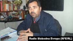 Џеми Хајредини ракводител на секторот за образование во општина Струга.