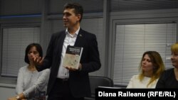 Серджиу Мустяцэ, автор книги «Basarabeanul bruiat de KGB»