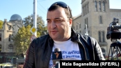 რატი იონათამიშვილი