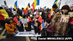 Mai multe partide cu mesaje naționaliste au apărut în ultimul an în România, pe modelul AUR, formațiunea care folosește intensiv rețelele sociale pentru a-și promova mesajele. 