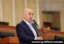 Алтынбек Сулайманов.