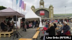 Evenimente și standuri la Târgul de Carte și Festivalul Literar de la Praga 2021.