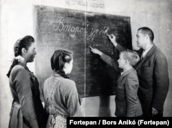 Orosztanítás egy magyar iskolában 1949-ben