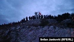 Blokada magistrale Podgorica - Cetinje 5. septembra 2021. godine. Demonstranti nisu dozvolili prolazakk mitropolitu Srpske pravoslavne crkve Joanikiju do Cetinjskog manastira. Foto: Srđan Janković 