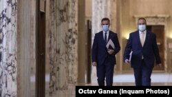 Purtătorul de cuvânt al Guvernului, Dan Cărbunaru, a anunțat că premierul se va pronunța pe subiect doar după o decizie a Justiției,