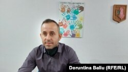 Nebih Cakaj nga Shoqata Kosovare e të Shurdhërve