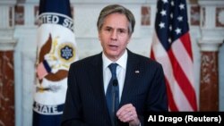 Antony Blinken, az USA külügyminisztere tart sajtótájékoztatót 2021. április 5-én