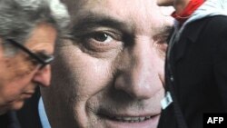 Агітаційний плакат за лідера найбільшої опозиційної партії Томислава Ніколича