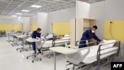 Priprema kreveta u jednoj od iranskih bolnica 