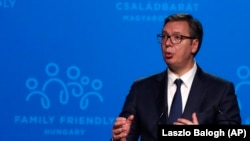Predsednik Srbije Aleksandar Vučić tokom konferencije u Budimpešti