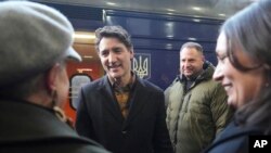 Premierul Canadei, Justin Trudeau, a ajuns luni dimineață la Kiev.