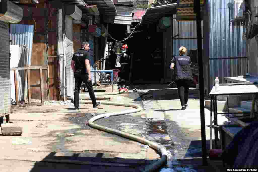 ვარკეთილის ბაზრობის ტერიტორიაზე ათეულობით ჯიხური დაიწვა. 