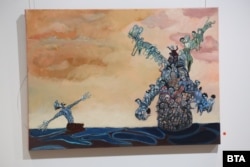 „Неслучайно в една от картините ми мелницата е цялата от хора. И Дон Кихот, вместо да се сражава с нея, е клекнал на колене, разперил е ръце и казва: „Хора, по-добре да се прегърнем“, казва Васил Василев – Зуека.