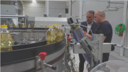 Zašto tvornice na Kosovu ostaju bez radnika dok IKT sektor cvjeta?