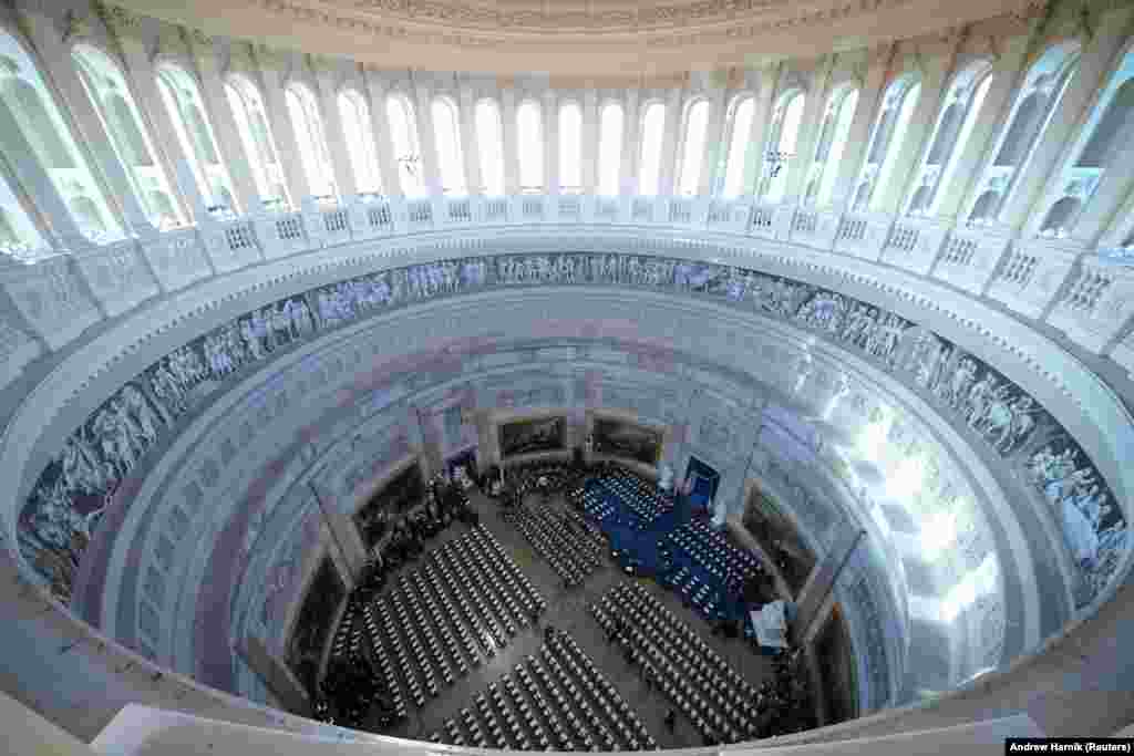 Hapësira ku do të mbahet inaugurimi i presidentit të zgjedhur të SHBA-së, Donald Trump, në Kapitol, Uashington. Donald Trump merr detyrën për mandatin e tij të dytë si presidenti i 47-të i Shteteve të Bashkuara.