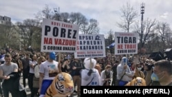 "Ne postoji tačka u našoj zemlji koja nije pred ekocidom", poručili su učesnici protesta