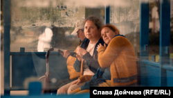 Кадър от изложбата „Старост е радост“ на Слава Дойчева, в която с помощта на изкуствен интелект са състарени лицата на ЛГБТ хора.