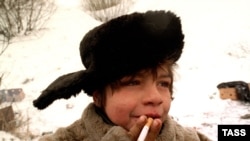 Детей, оставшихся без попечения родителей, в России насчитывается 700 тысяч